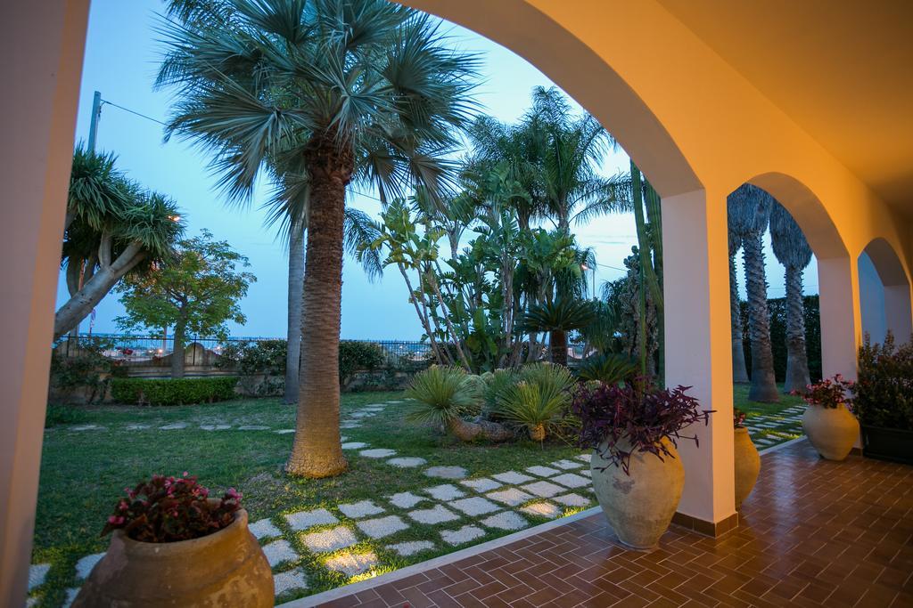 Temenos Villa By Ortigiaapartments シラクーサ エクステリア 写真