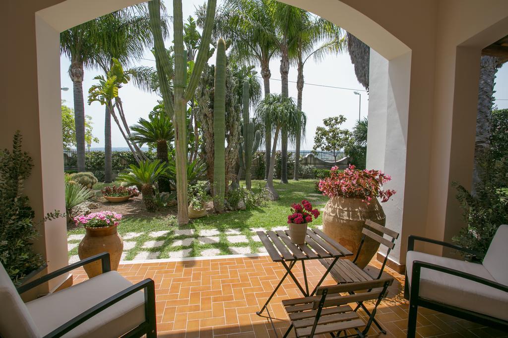 Temenos Villa By Ortigiaapartments シラクーサ エクステリア 写真
